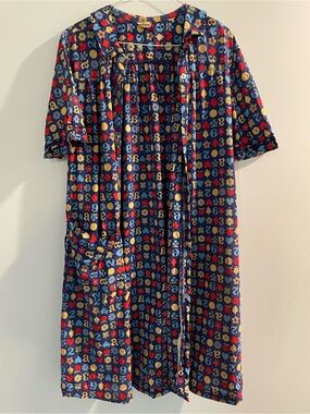 Vintage Miss Elaine housecoat